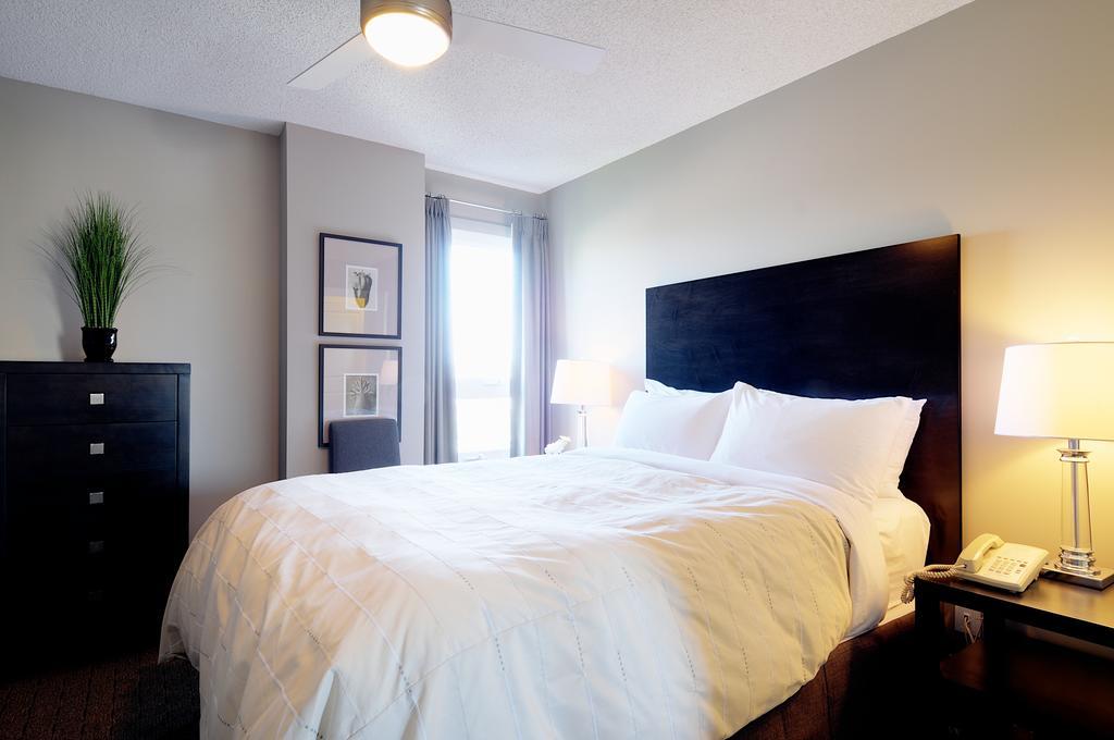 Execsuite Inc. YYC Quarto foto